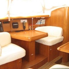 Beneteau Oceanis 43