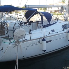 Beneteau Oceanis 43