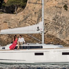 Beneteau Oceanis 38