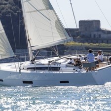 Dufour 430