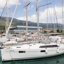 Beneteau Oceanis 41.1
