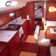 Beneteau Oceanis 43