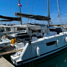 Fountaine Pajot Astréa 42