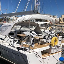 Hanse 548