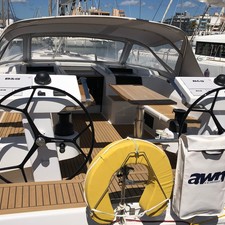 Hanse 548