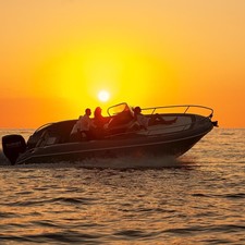 Pro-line 24 walkaround cuddy