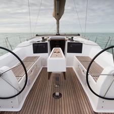 Dufour 382