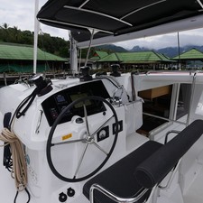 Lagoon 400 S2