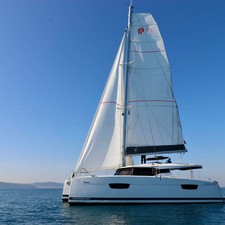 Fountaine Pajot Astréa 42