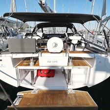 Hanse 548