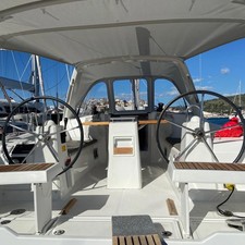 Beneteau Oceanis 35