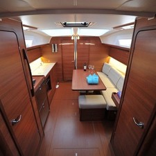 Dufour 382