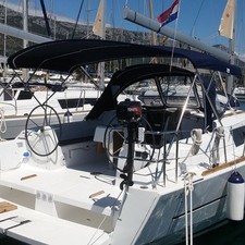 Dufour 382