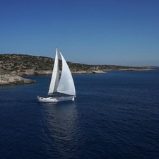 Dufour 560