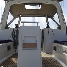 Beneteau Oceanis 38
