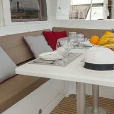 Lagoon 400 S2