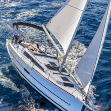 Dufour 360