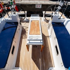 Beneteau Oceanis 38