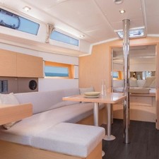 Beneteau Oceanis 38