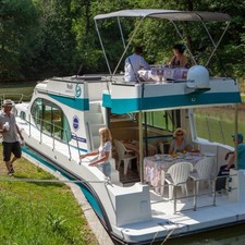 Cantieri estensi goldstar 560 c fly