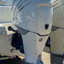 Boston Whaler 330 Outrage