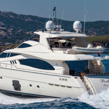 Ferretti 89