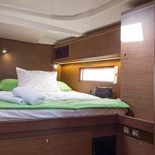 Oceanis 51.1 (5+1 cab) A/C &amp; GEN