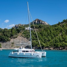 Lagoon 450 F