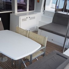 Lagoon 450 F