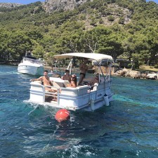 Sunchaser Boats Traverse 7516 Cruise