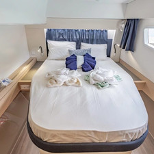 Fountaine Pajot Astrea 42