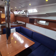 Beneteau Oceanis 37