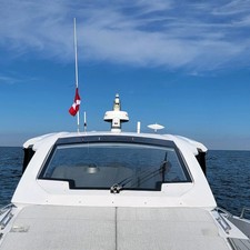 Azimut AZ40-V
