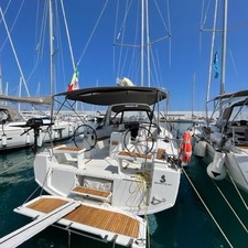 Beneteau Oceanis 38.1