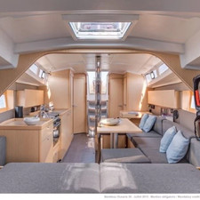 Beneteau Oceanis 38.1