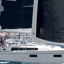 Beneteau Oceanis 38.1