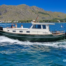 Menorquin Yacht 160
