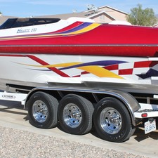 Pro-line 2950 mid cabin