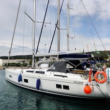 Hanse 548