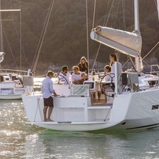 Dufour 430