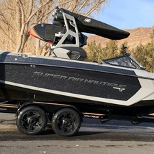 Super Air Nautique G23