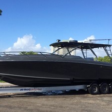 Midnight Express 37 Cabin