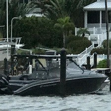 Midnight Express 37 Cabin