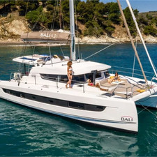 Bali 4.2 (4+1Cab)