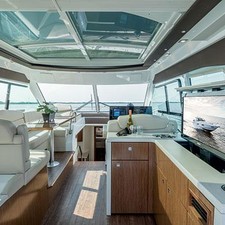 Cruisers Yachts 48 Cantius