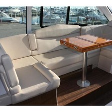 Cruisers Yachts 48 Cantius