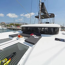 Lagoon 46 A/C &amp; GEN