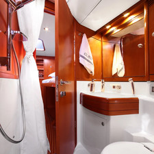 Swan 62