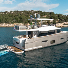 Azimut Magellano 66