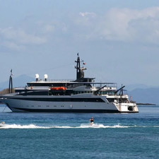 Motor yacht